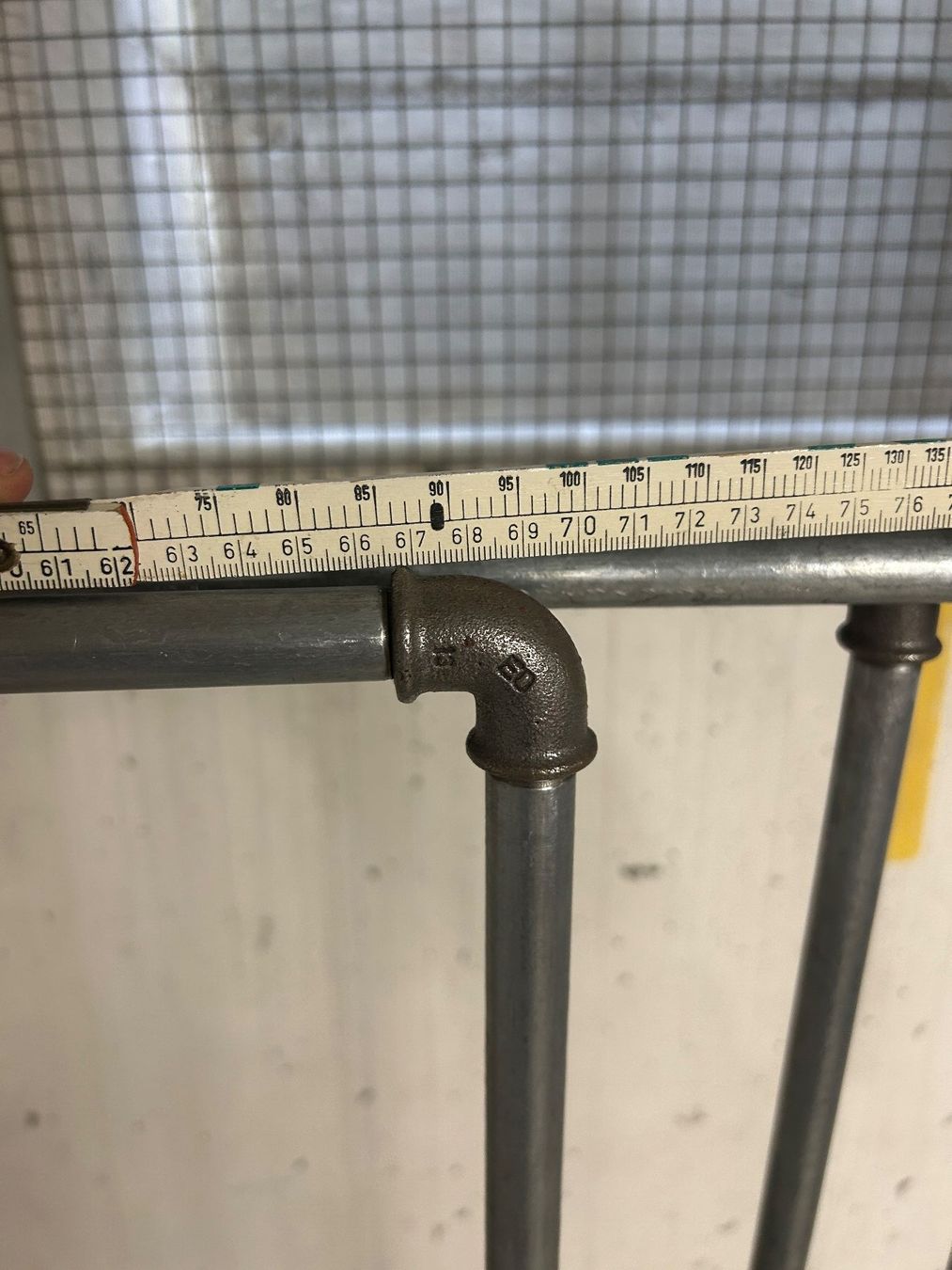 Altro in Decorazioni & Accessori: Kleiderständer Metall Rohre Industrial Look / Schwerlast – Usato da Uetikon am See venduto da Kirb82 2