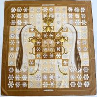 Superbe foulard HERMES-Paris "Carillons d’Hiver" 1981 + Box
