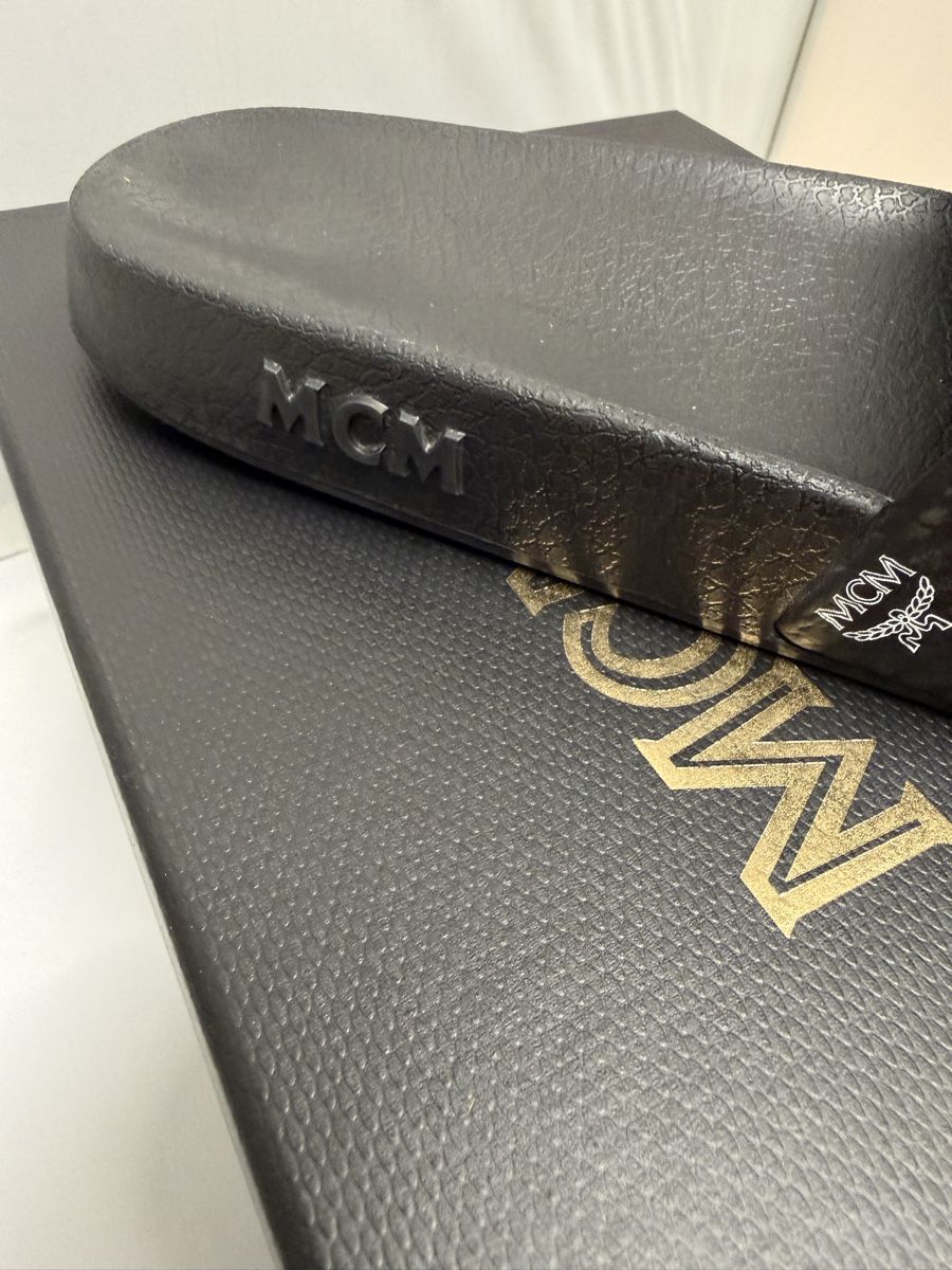 Mcm Scarpe da uomo: MCM Slides Herren 43 schwarz – Usato da Wilen b. Wollerau venduto da phibekuemin 2