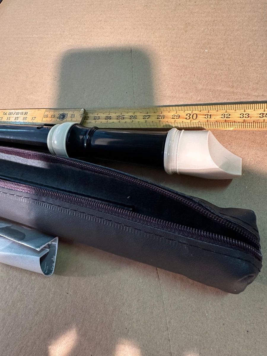 Yamaha Strumenti musicali: Yamaha Soprano Recorder YRS-24B with Case - Great Condition – Usato da Lausanne venduto da vas_mbk2 4