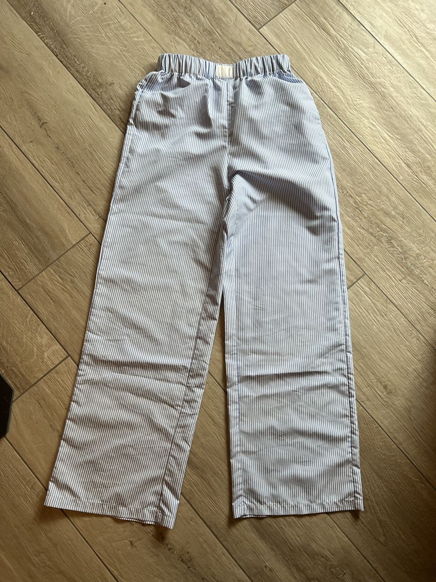 Shein Pantaloni: Sommerhose mit blauen Streifen – Usato da Dietikon venduto da Mischi2167