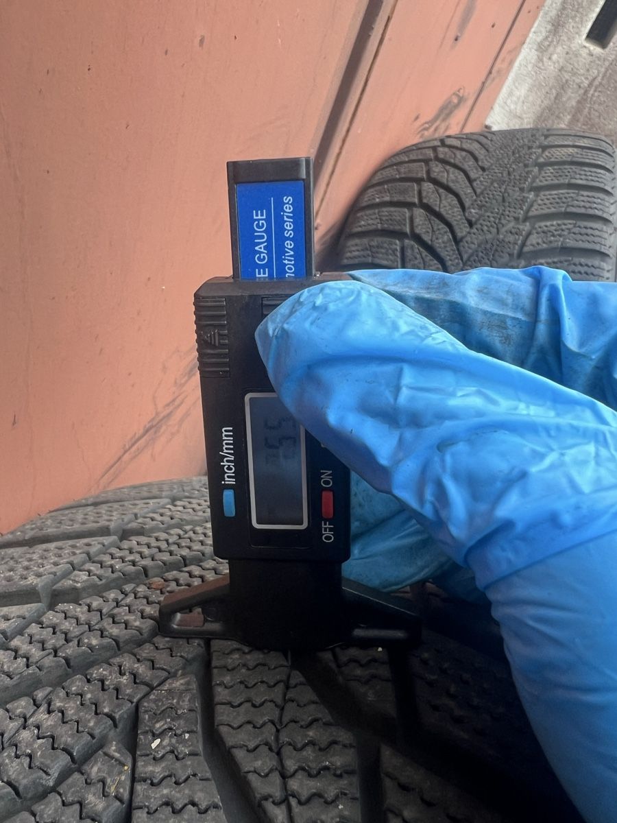 Pneumatici & Ruote complete: Nexen Winter 2stk. 245 45 18 – Usato da Winterthur venduto da EasyRS