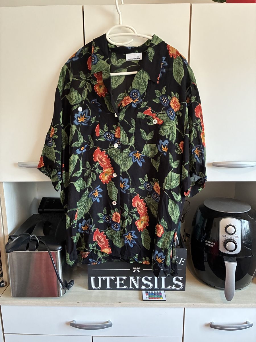 Camicette: Bluse – Usato da Ostermundigen venduto da Didi-Mader