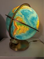 Globus Lampe