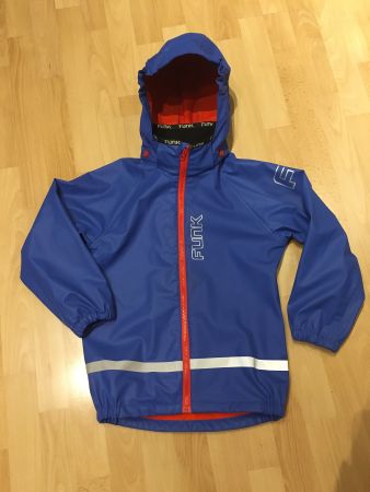 Regenjacke mit leichter Fütterung Gr. 130