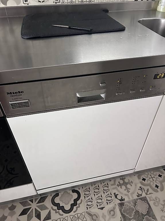 Cucine complete: Cuisine entière – Usato da Auvernier venduto da nic_pq6j 2