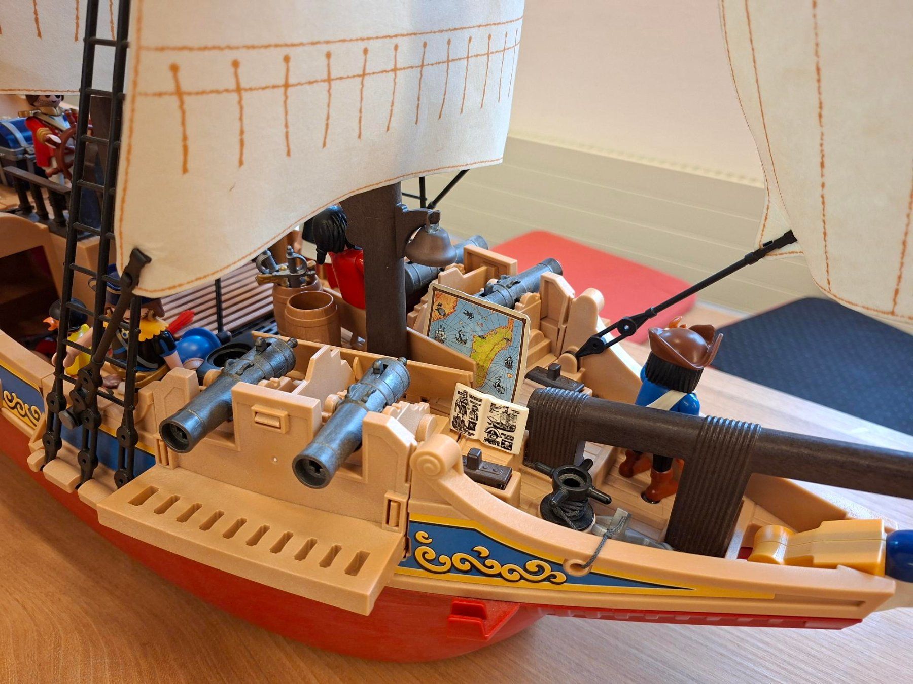 Playmobil Giocattoli: Playmobil - grosses Piratenschiff – Usato da St. Margrethen SG venduto da Fani19 3