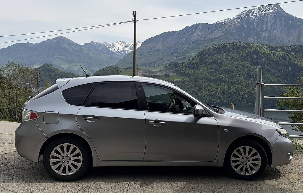 Autos: SUBARU Impreza 2. OR AWD – D'occasion à Alpnachstad par nor_b8db 2