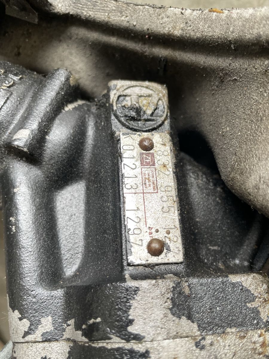 BMW Tutti pezzi di ricambio auto: BMW E30 Servolenkung Allrad – Difettoso da Rebstein venduto da strubel010 3
