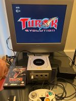 Nintendo Gamecube mit zwei Spiele TUROK! Funktioniert gut!