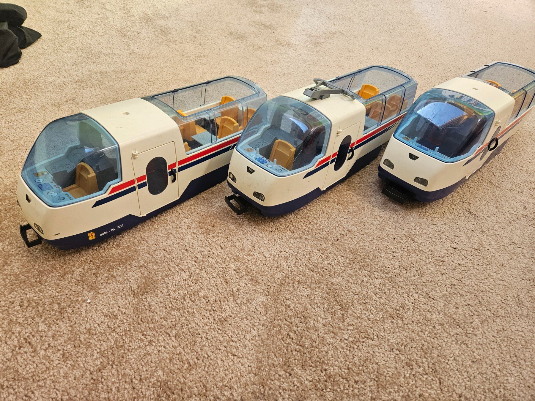 Playmobil Jouets: Train Playmobil Eisenbahn – Défectueux à Henniez par Tjiminy