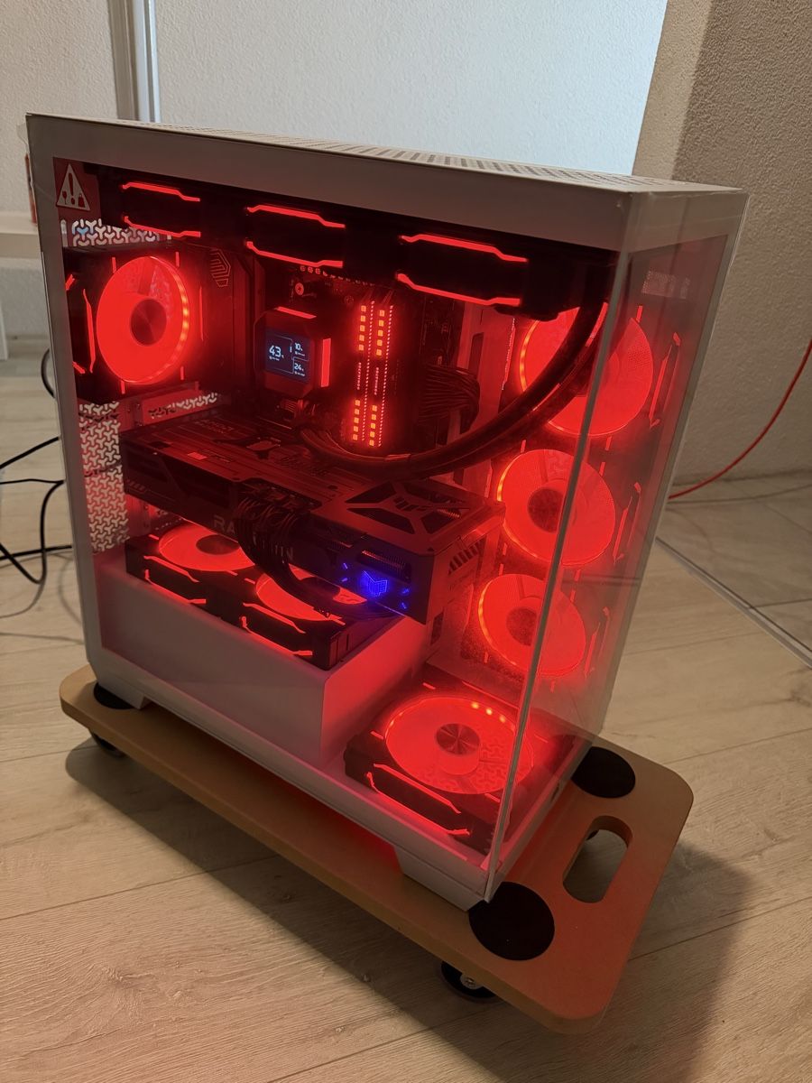 Amd PCs: Gaming PC AMD 7 9800X3D – Neu (gemäss Beschreibung) aus Schaffhausen von Targus901 5