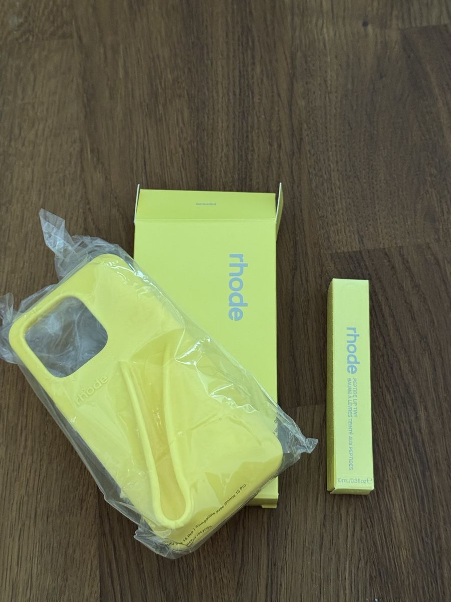 Rhode Make-up: Rhode iphone 15 pro case + lip tint – Nuovo e nell'imballaggio originale da Zürich venduto da annysclo