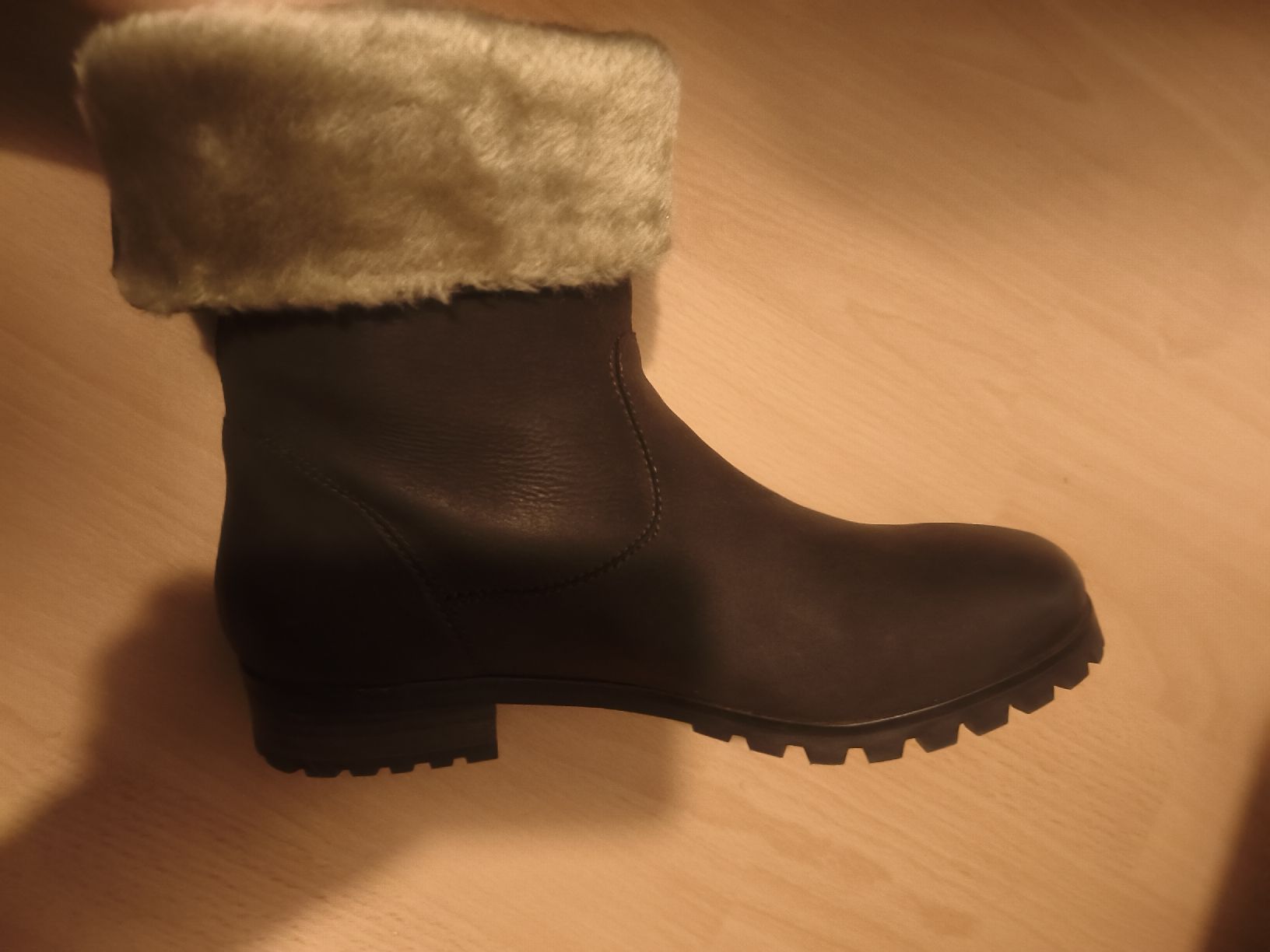 Scarpe da donna: Leder Boots Neu 41 Größe  – Nuovo (secondo la descrizione) da Tagelswangen venduto da son_z88g