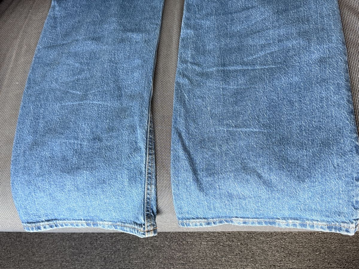 H&M Jeans: Jean H&M bleu clair, taille 38 – Usato da Bulle venduto da LeMoleson 5
