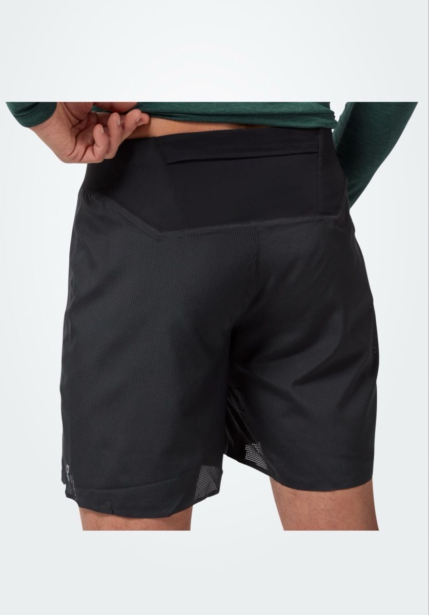 Pantaloni: On Running Lightweight shorts taille S – Nuovo (secondo la descrizione) da Champlan venduto da YForter 4