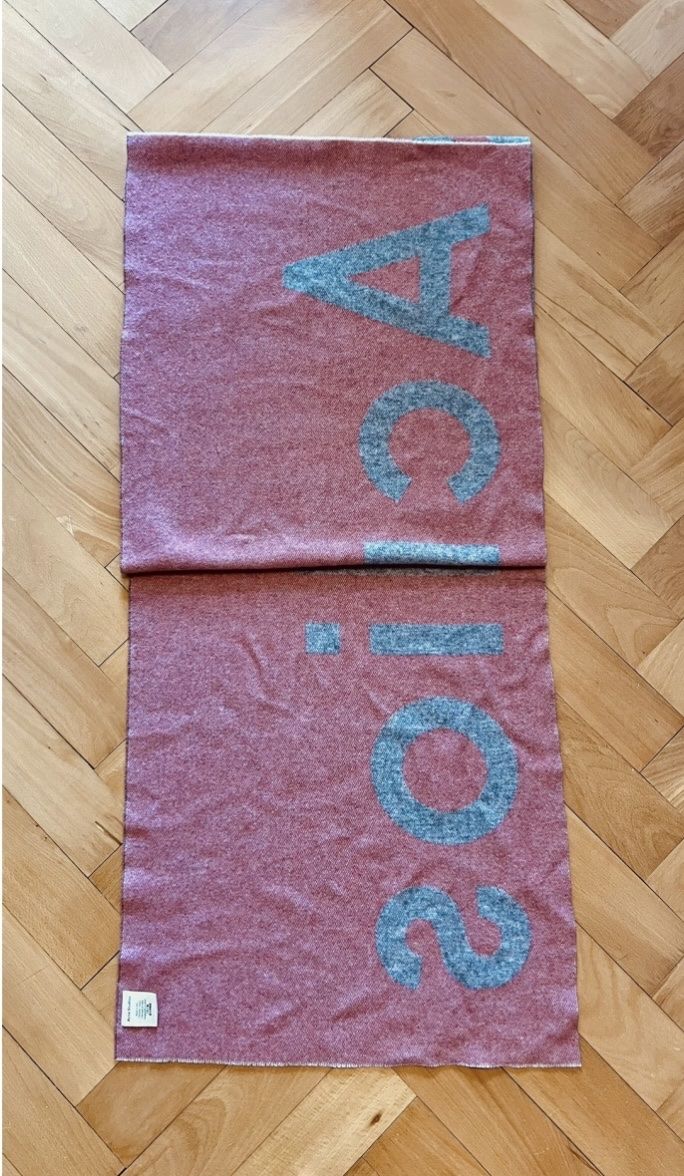Acne Studios Foulard & Sciarpe: Acne studios scarf / schal – Nuovo (secondo la descrizione) da Zürich venduto da AlineCr 3