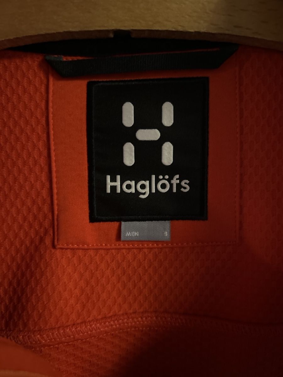 Haglöfs Giacche: Veste Haglöfs Softshell Rouge, Taille S - État Impeccable – Nuovo (secondo la descrizione) da Martigny venduto da bigpeasy05 2