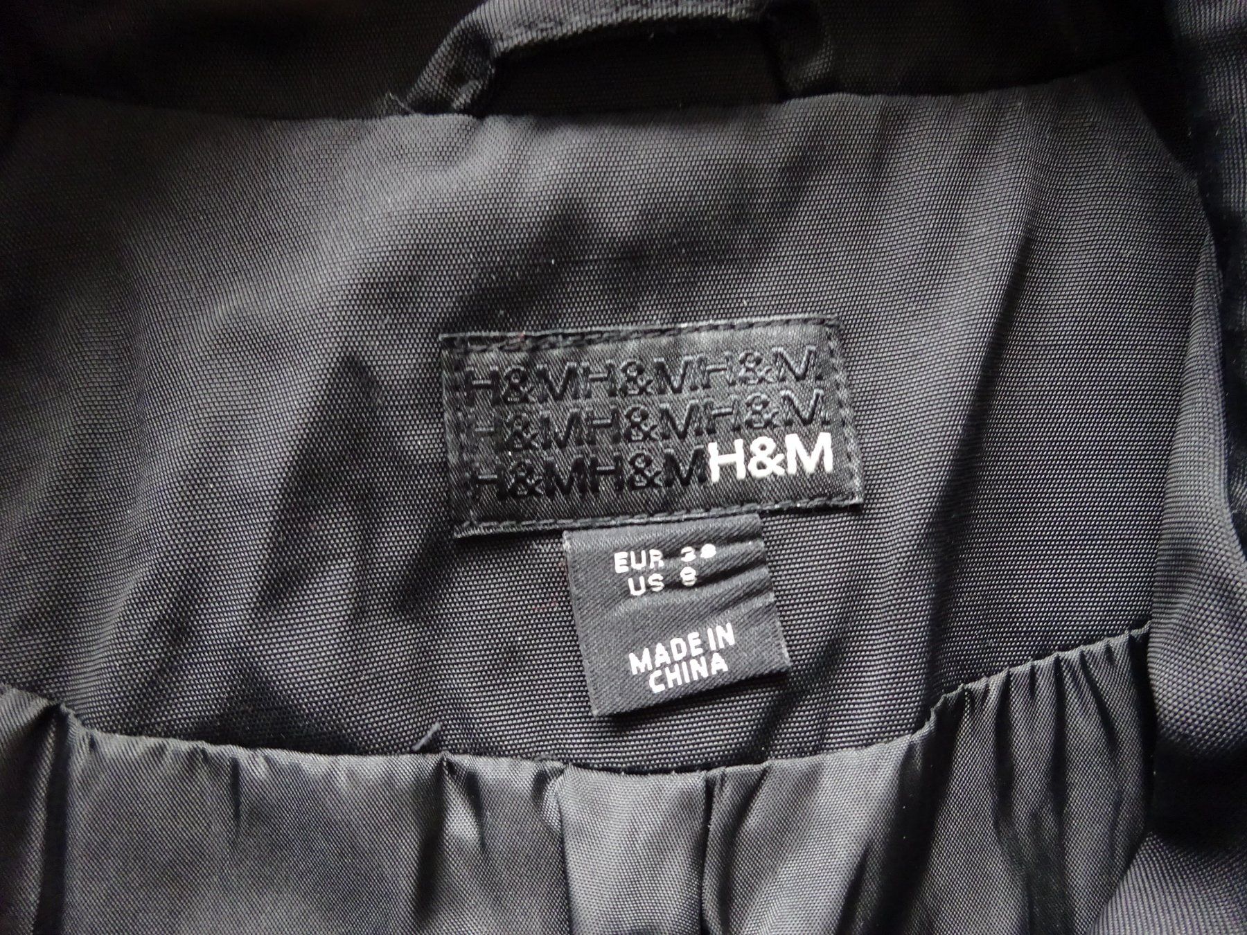 H&M Manteaux: Schwarzer Übergangsmantel Gr. 38 H&M – Neuf (Voir description) à Ostermundigen par Wassernixlein 3