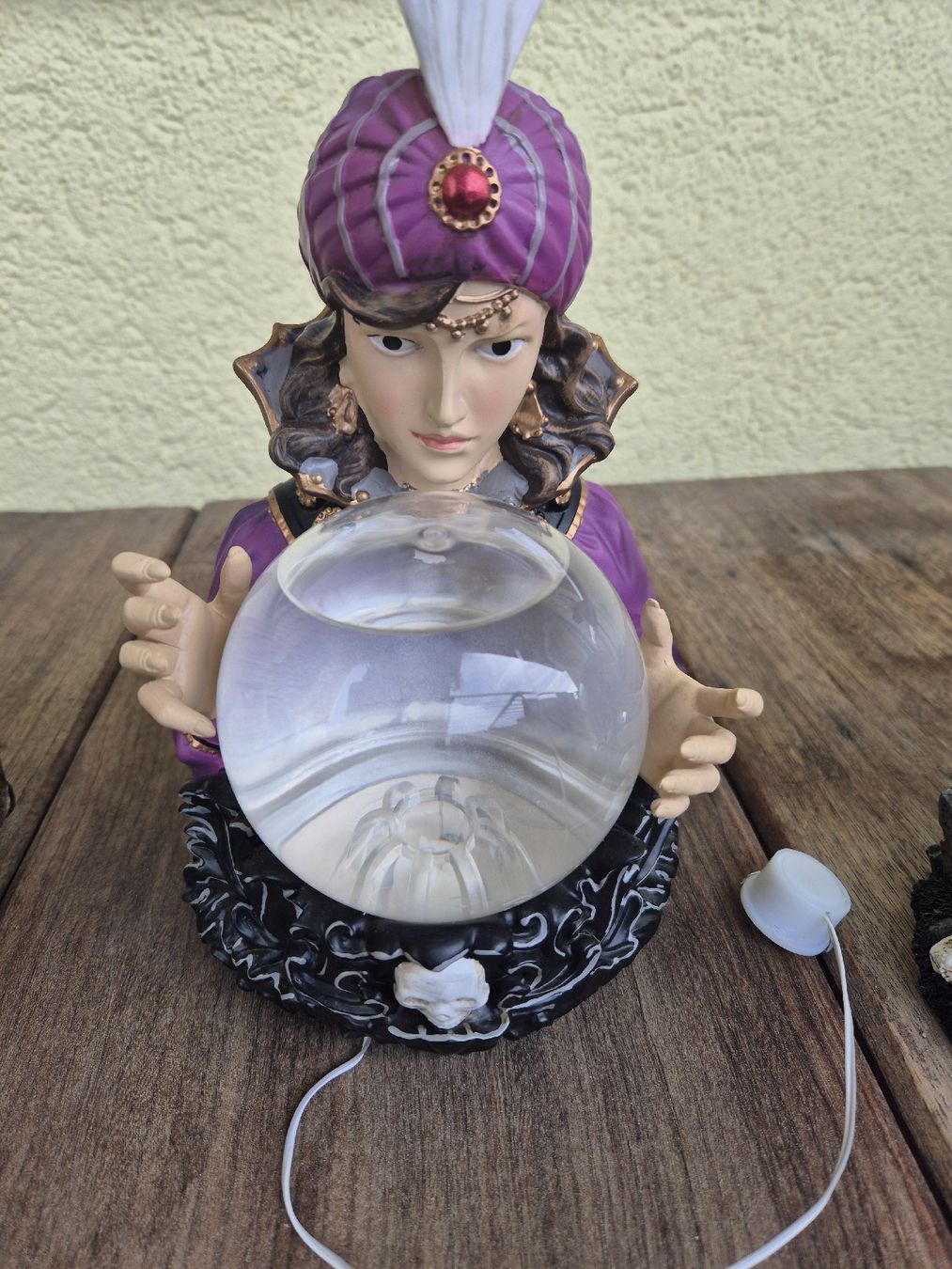 Tutte le decorazioni: Halloween Snow Globe x3  Graveyard/ Fortune Teller / Pumpkin – Usato da Zürich venduto da mrs_kz6n 4