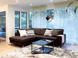 Dunkelgraues Ecksofa aus Stoff
