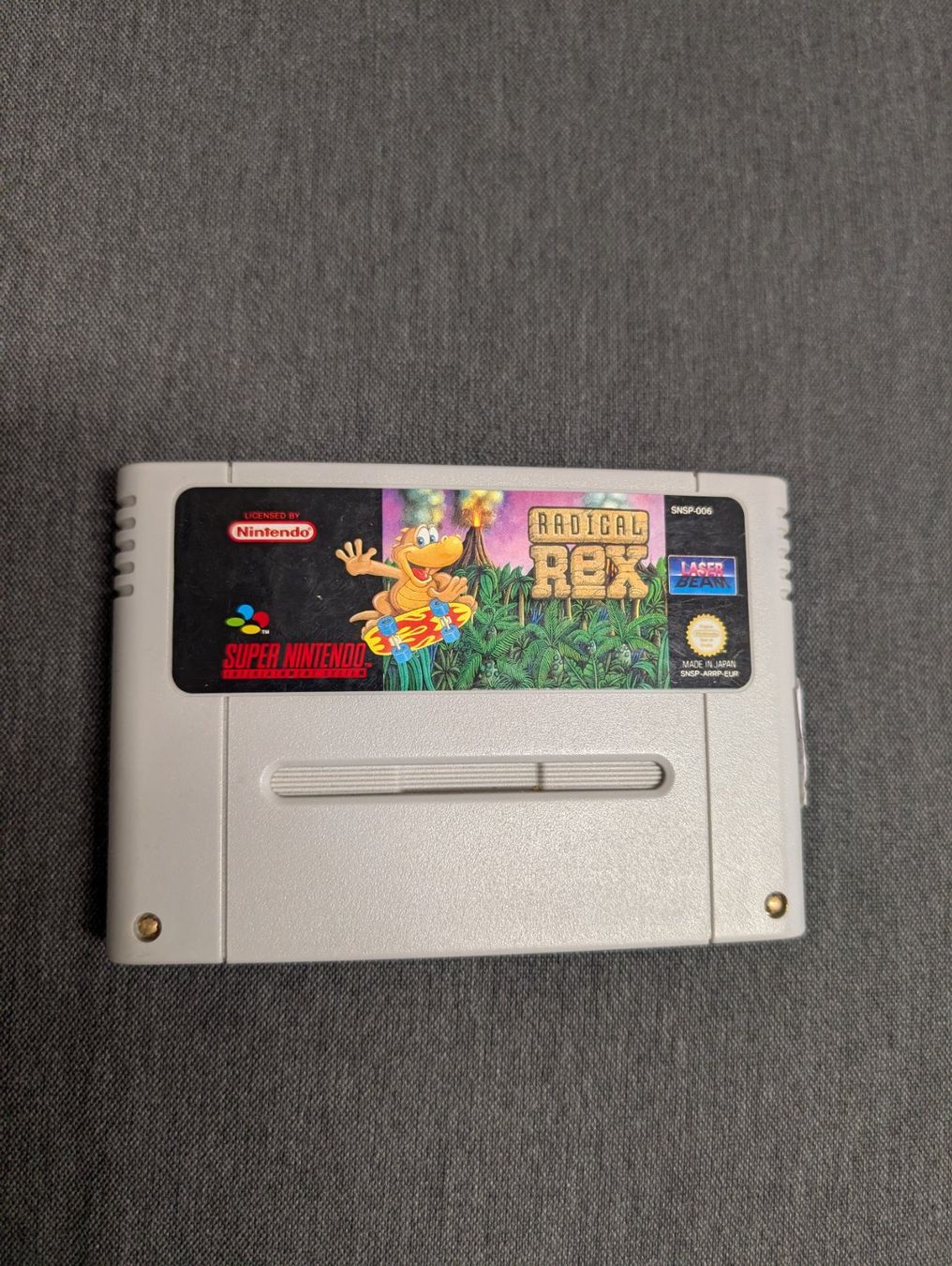 Giochi: Radical rex super Nintendo – Usato da Giubiasco venduto da Ticinerd