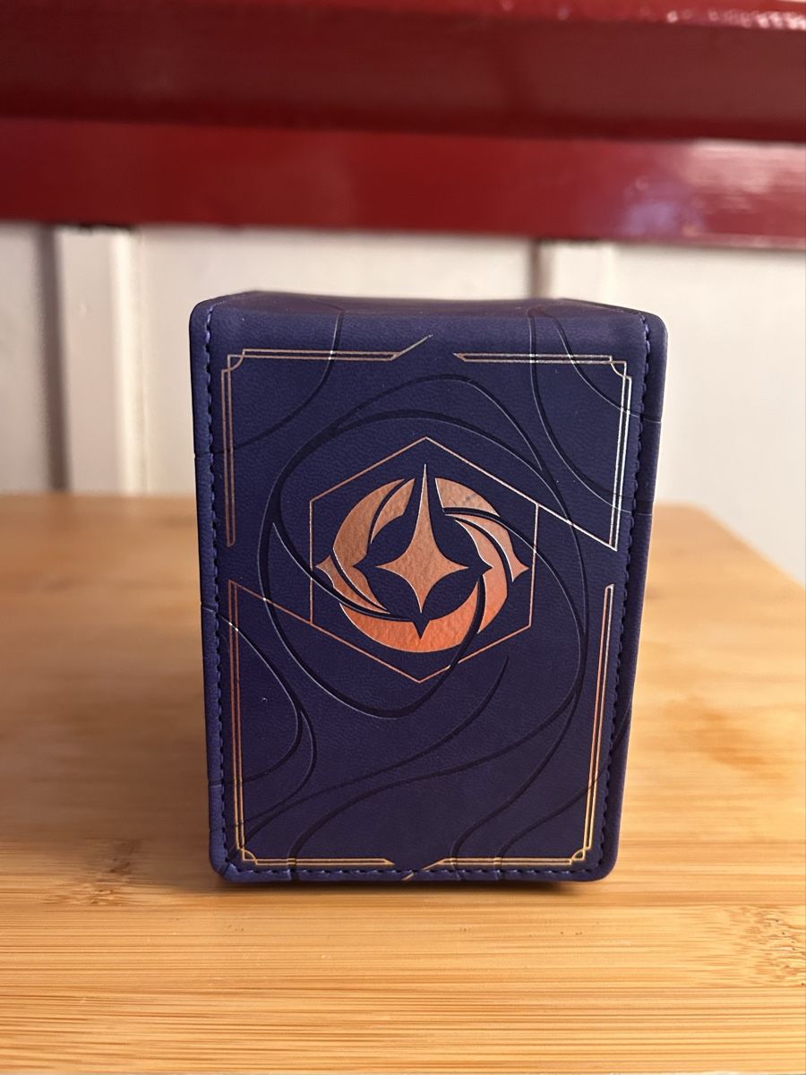 Disney Carte collezionabili: Lorcana Deckbox Premium – Usato da Egnach venduto da SamC999