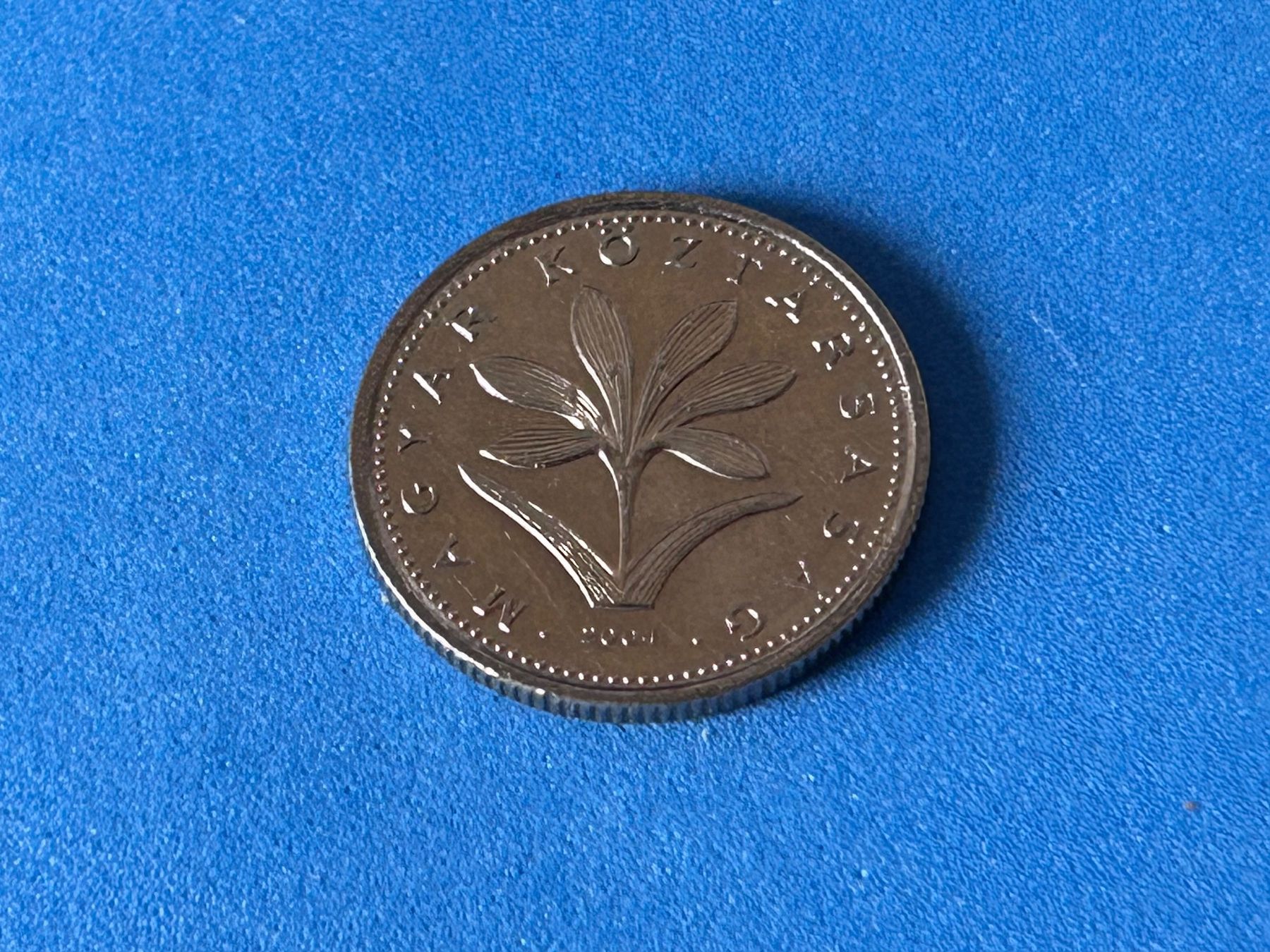 Alle Münzen: Hungary - 2 Forint 2004 – Gebraucht aus Corcelles NE von AJKader 3