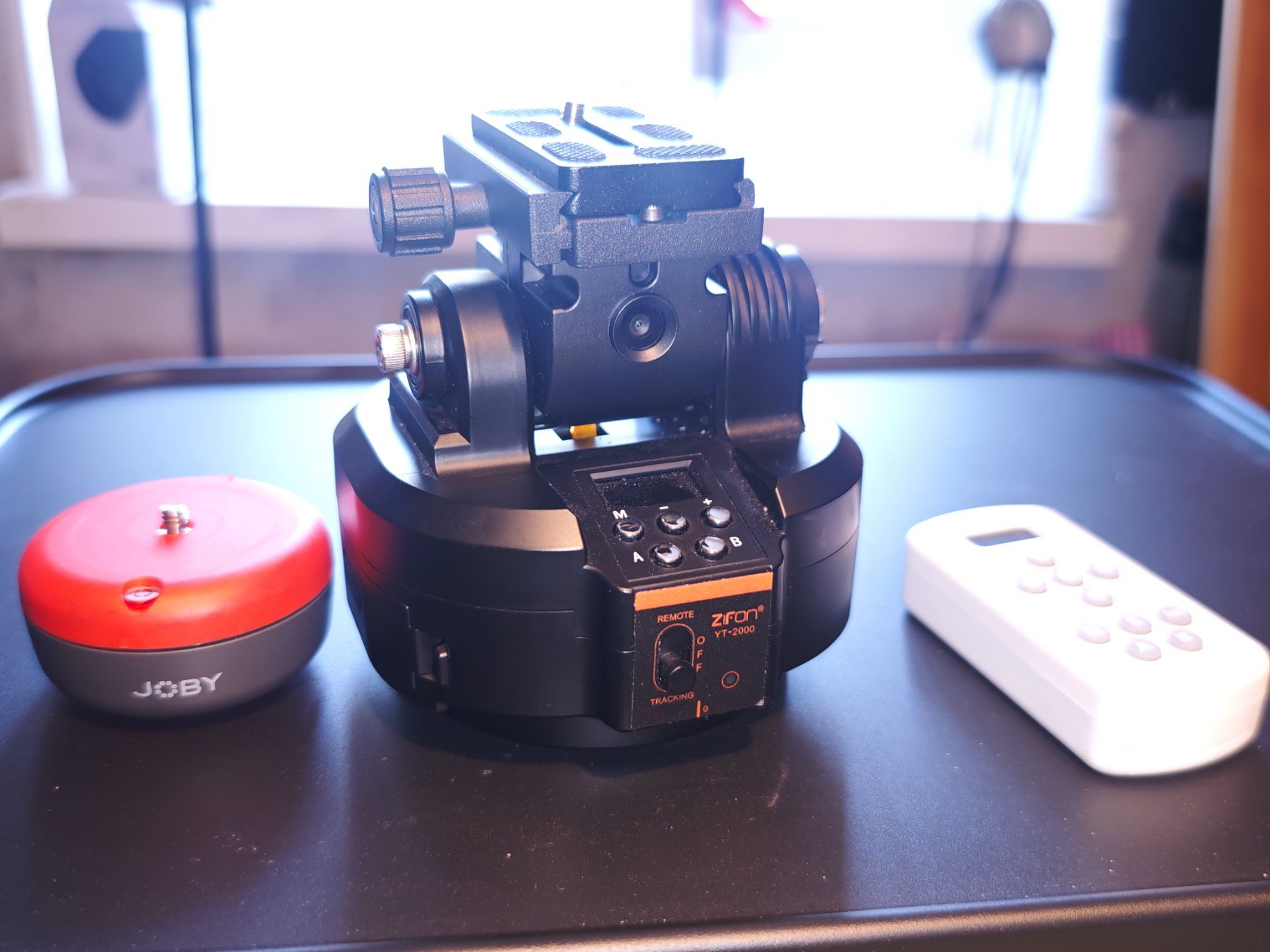 Trépieds & Accessoires: AI Face Tracking | Motorized Pan Tilt Head  YT-2OOO – D'occasion à Assens par AlpineMagazine 5