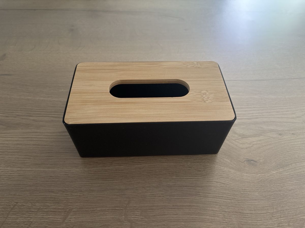 Altro in Decorazioni & Accessori: Taschentuchbox schwarz mit Bambus Deckel – Nuovo (secondo la descrizione) da Niederwil AG venduto da pat_l6fn