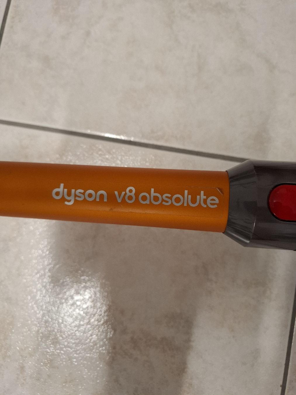 Dyson Aspirateurs & Accessoires: Dyson V8  – D'occasion à Arnegg par Seesicht64 2