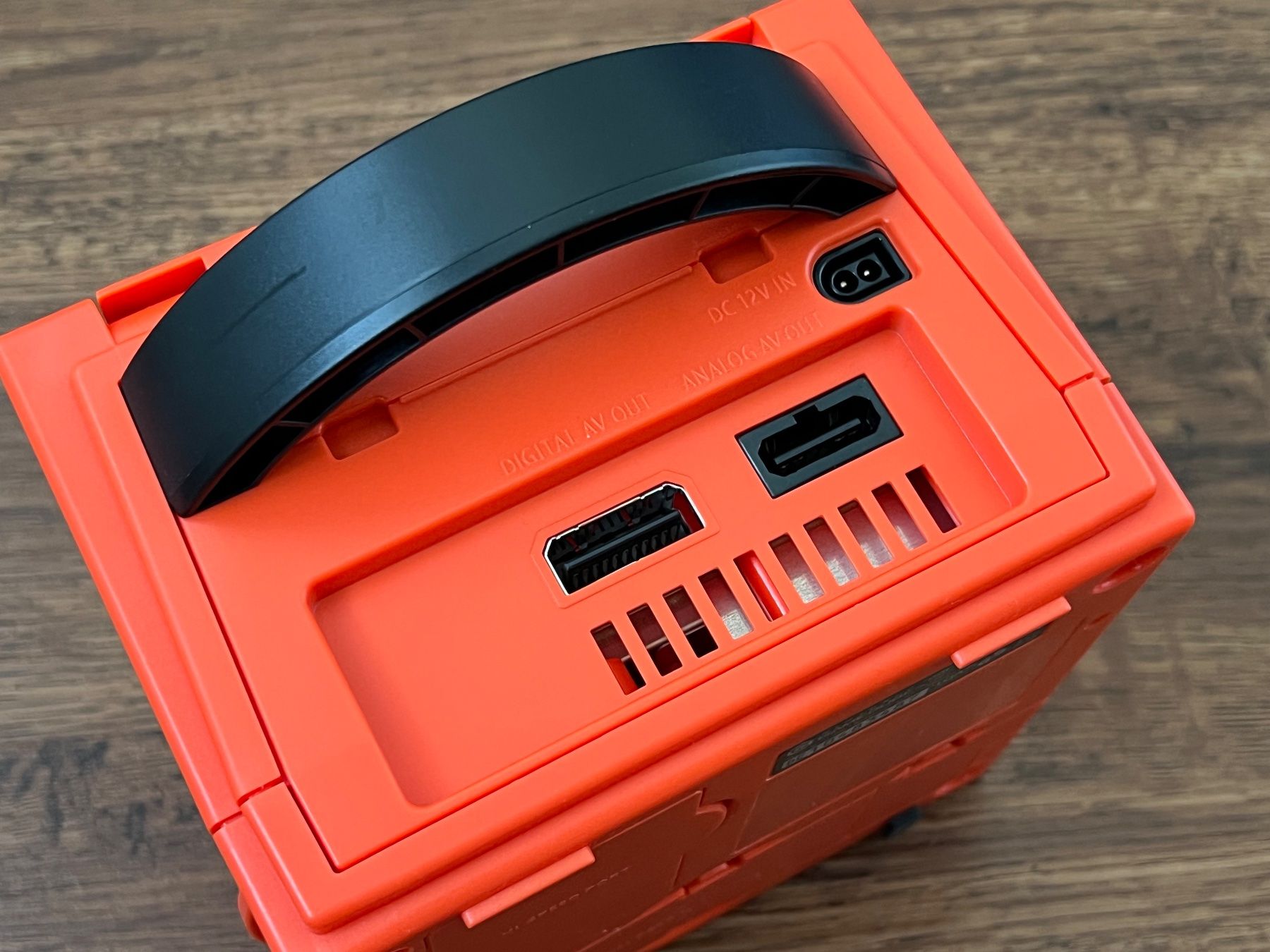 Nintendo Console: Nintendo Gamecube Custom Warm Red mit HDMI Adapter – Usato da Uttigen venduto da sonorsonic 3