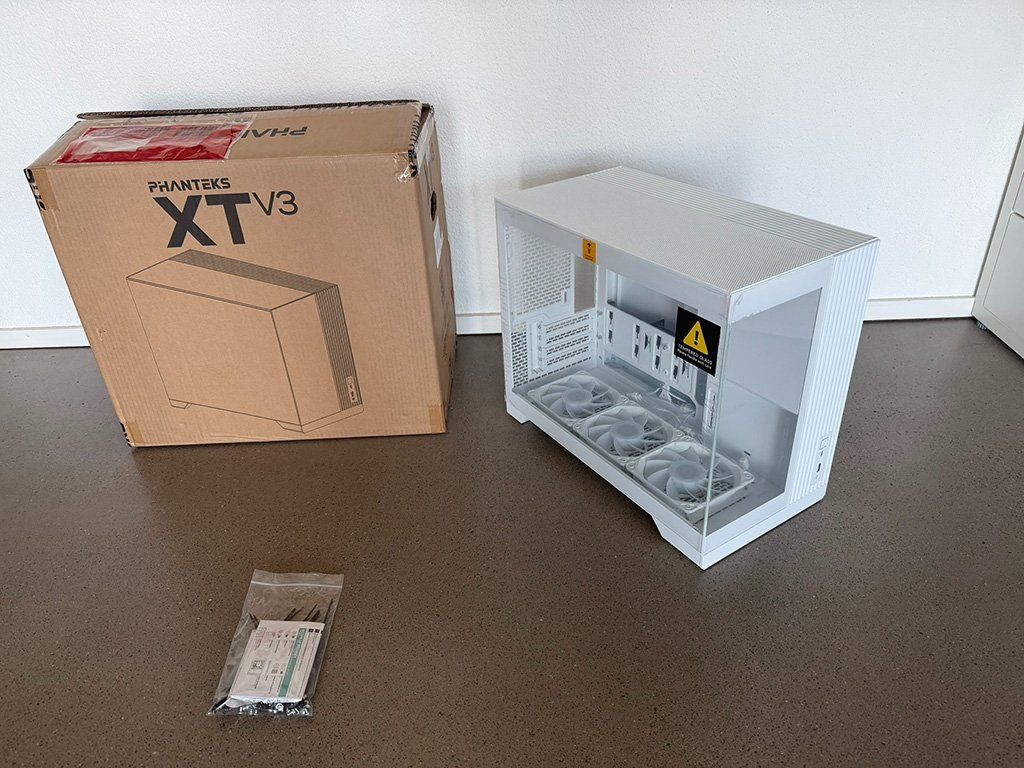 Phanteks Custodie: Phanteks XT V3 PC case for sale, almost new condition – Usato da Luzern venduto da captainmhun