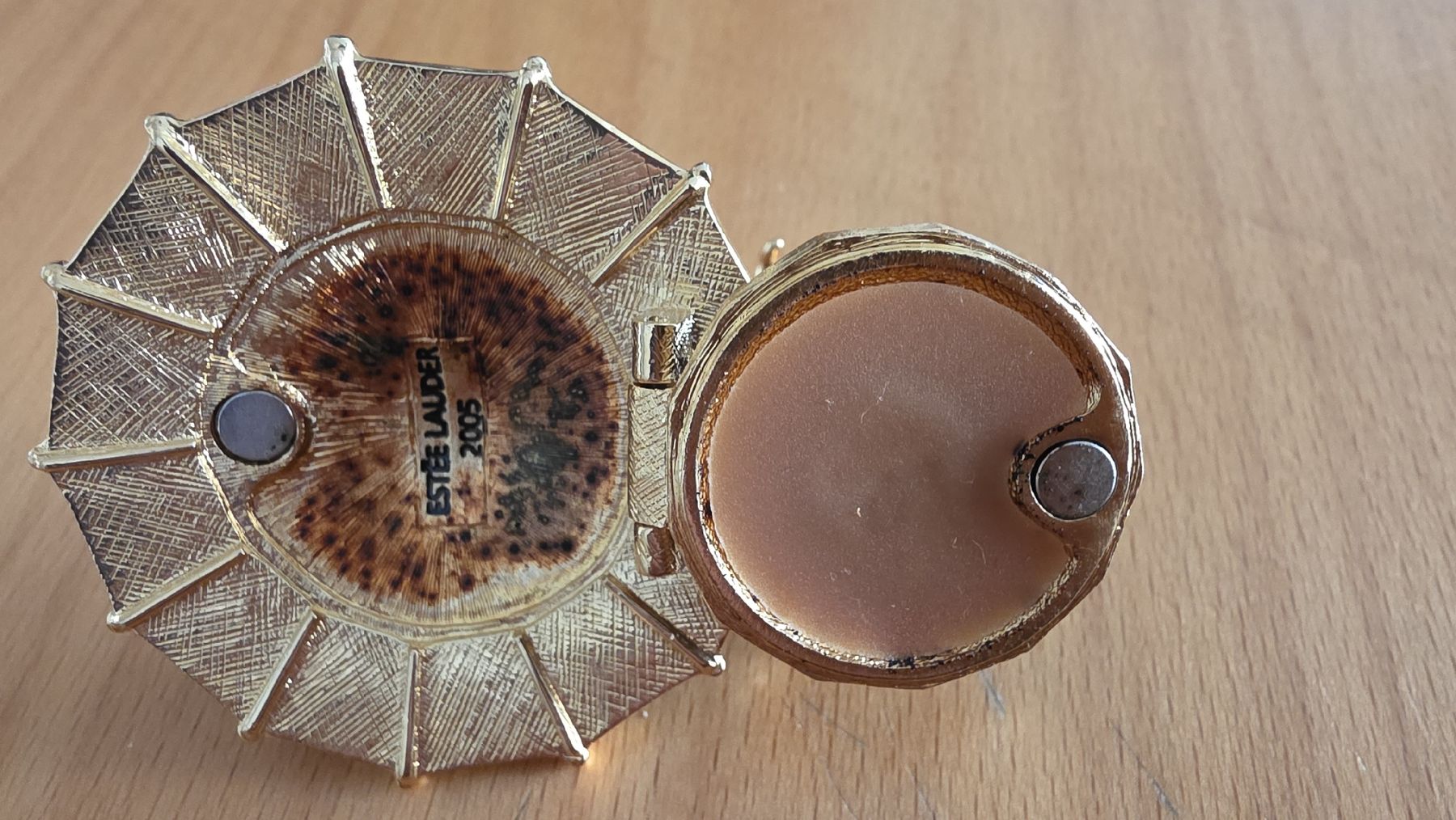 Estée Lauder Flaconi: Estée Lauder Solid Perfume "Butterfly Umbrella" Rarität! – Usato da Binningen venduto da Hofka64 4
