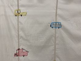 Kinderzimmer Vorhang mit Autos, passend für den Sommer!