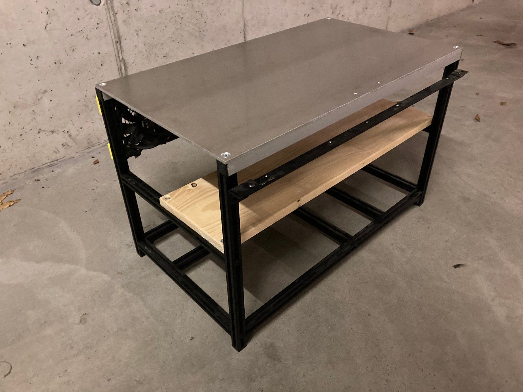 Coin Miner: Mining Rig Frame Veddha Minercase mit Aluminium Deckel – Usato da Wettingen venduto da Schabernack_sam 2