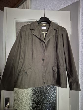 Veste femme Biaggini kaki taille 48 bon état