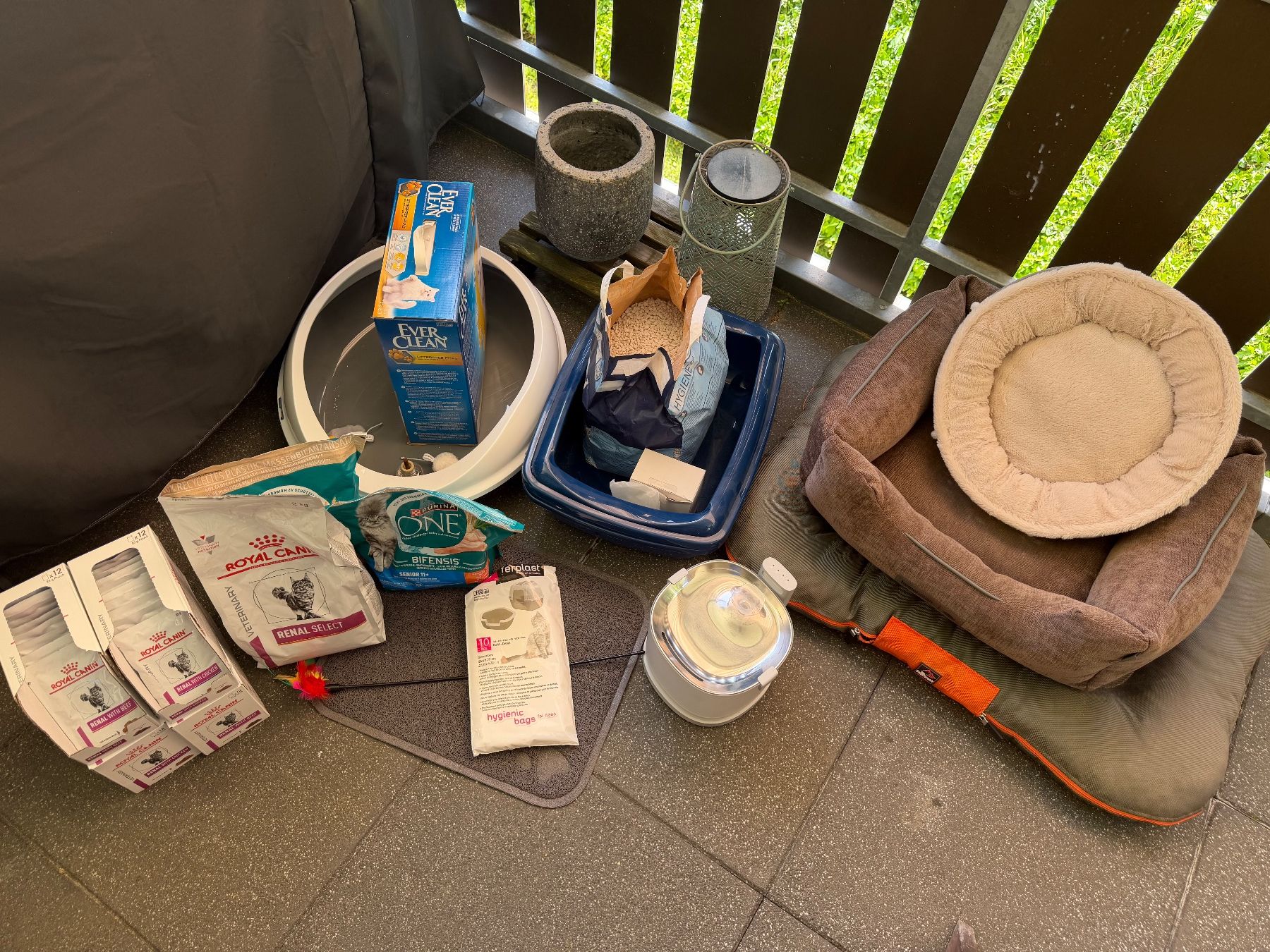 Royal Canin Futter: Chat / Package articles pour chat – Gebraucht aus St-Aubin von jeha3
