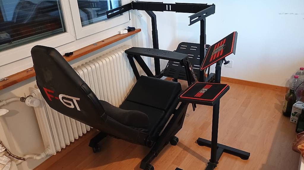 Stühle: Cockpit de simulation Next Level Racing F-GT – Gebraucht aus Villars-sur-Glâne von OliHab 2