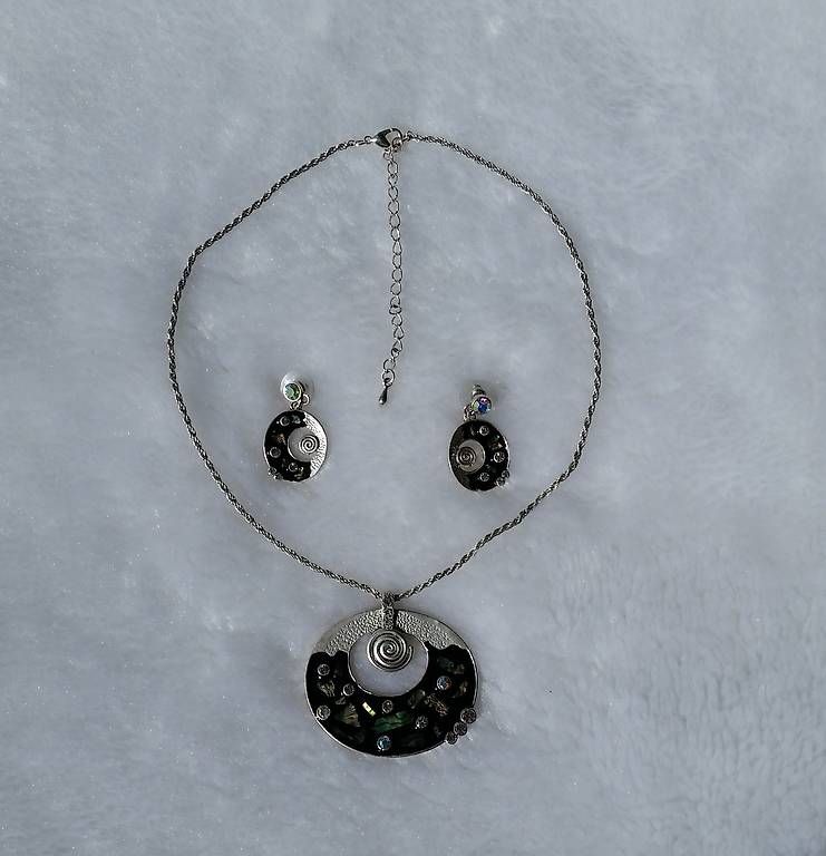 Sonstiger Schmuck: Set mit Perlmutt – Gebraucht aus Soyhieres von chatons 2