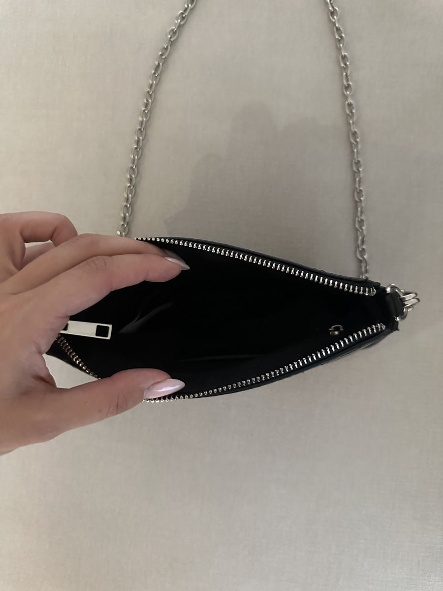Borse da donna: Kleine Bershka Tasche – Nuovo (secondo la descrizione) da Merenschwand venduto da stefaniia.10 1