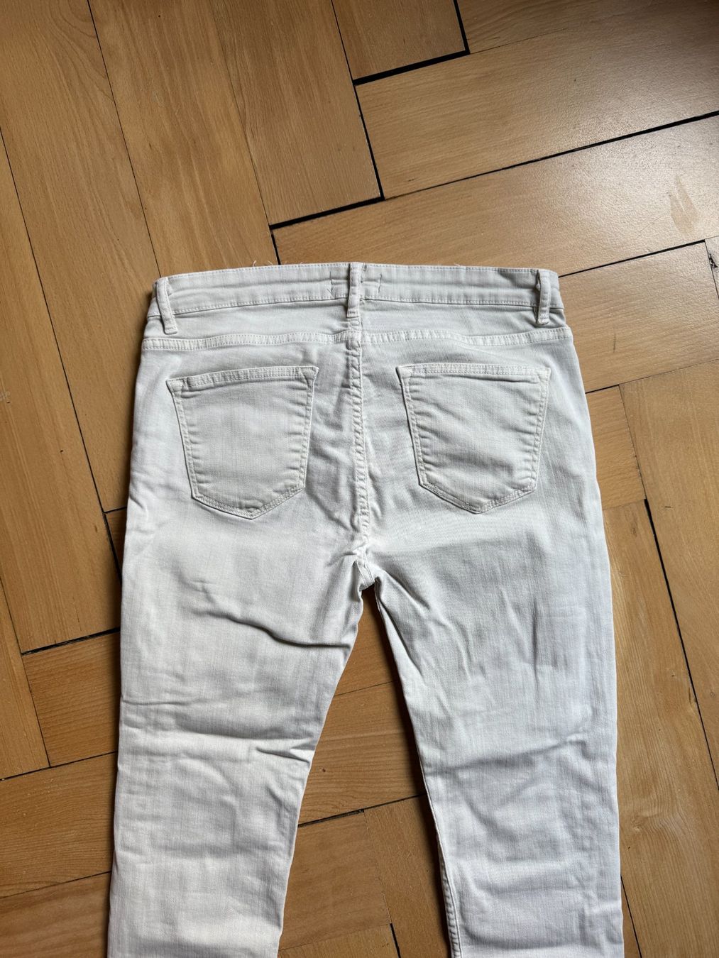 Zara Jeans: ZARA - Skinny Jeans beige 40 – Usato da Zürich venduto da Diazaio 2