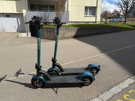 2x SoFlow SO4 Pro E-Scooter  213 & 444 km