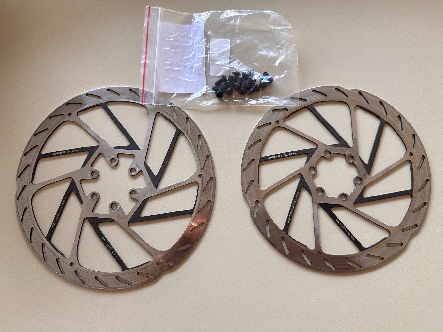 Sram Pezzi di ricambio: SRAM Code Silver Stealth, Bremse vorne und hinten – Usato da Pfäfers venduto da Smrbungle 4
