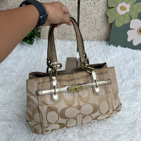 Coach Handtasche Beige Monogramm 36x24cm mit Gebrauchsspuren