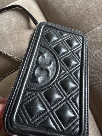 Tory Burch Schwarz mit Kette sehr sehr guter Zustand
