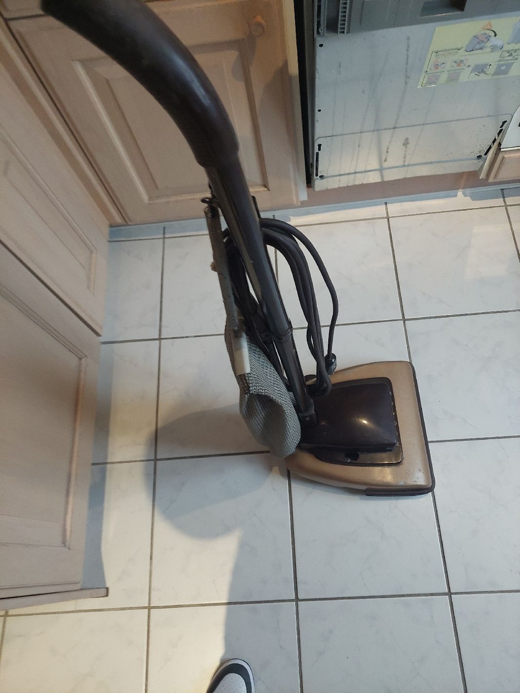 Aspirateurs & Accessoires: Staubsauger Hoover – D'occasion à Trimbach par dan_9chk