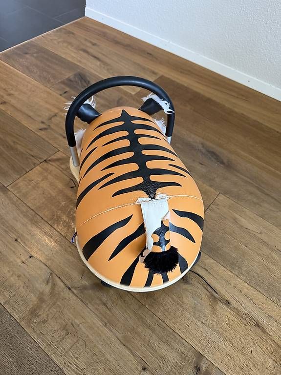 Spielzeuge: Wheely Bug Tiger – Gebraucht aus Muntelier von Mnitron 1