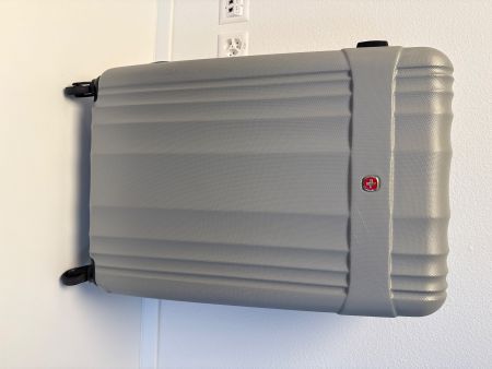 WENGER Reisekoffer 75 cm – 4 Rollen – Silber/Grau