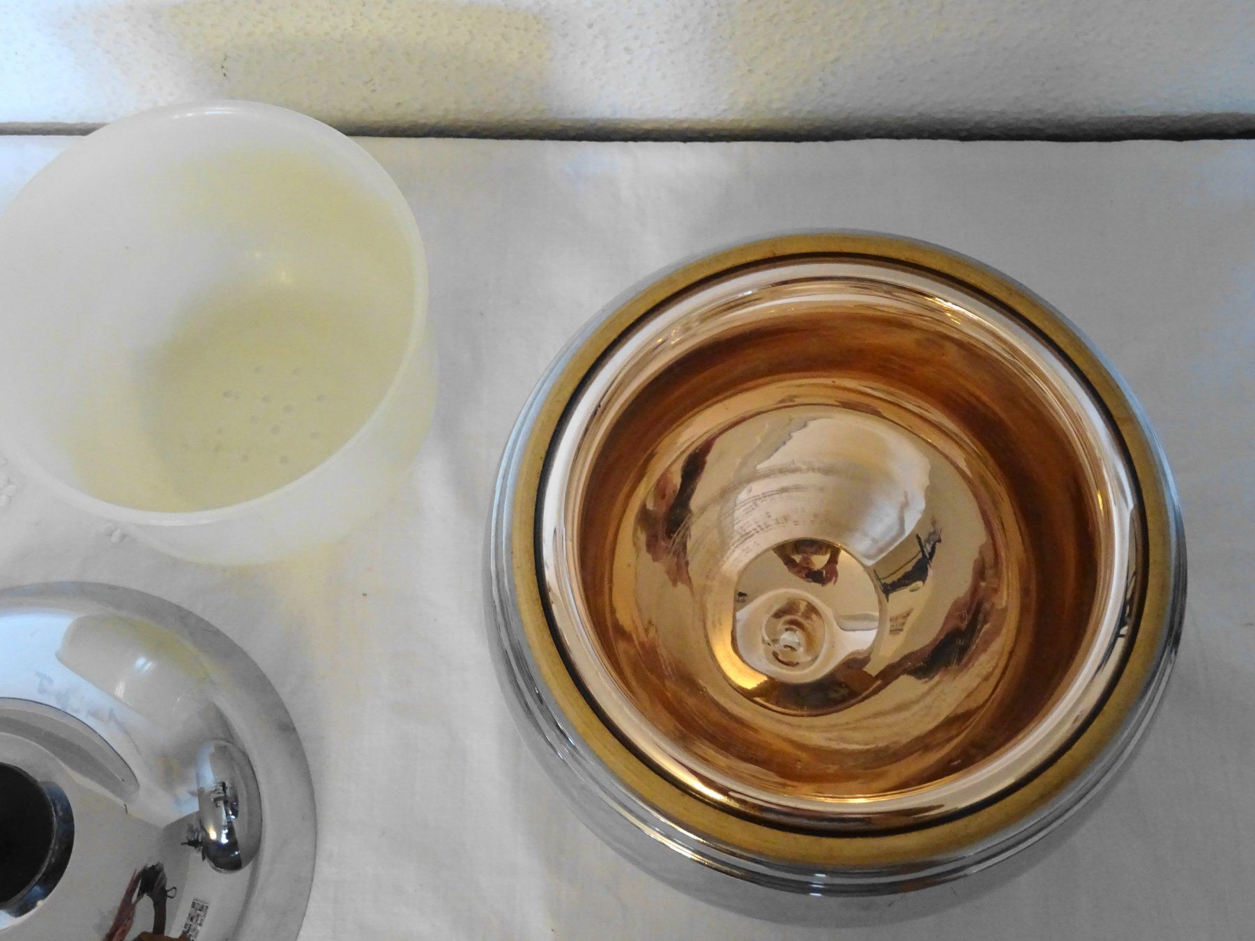Elettrodomestici da cucina: THEOS CH Chrom Eiswürfelbehälter, Eiskühler im Apfeldesign – Usato da Zürich venduto da Connie8 2